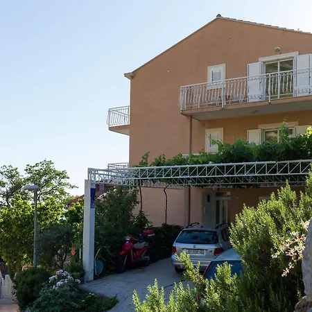 Daire Dubravka Mlini